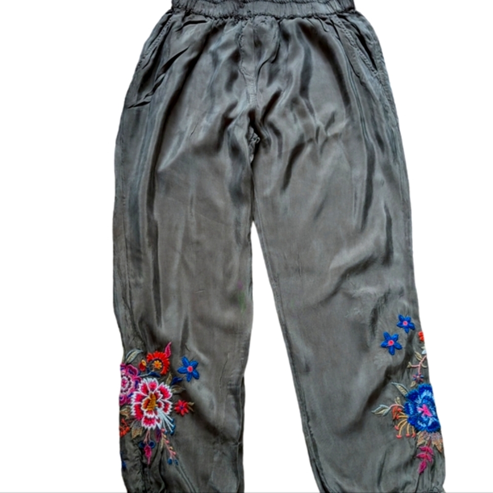 JOHNNY WAS Embroidered Olive Pants - Picture 3 of 11